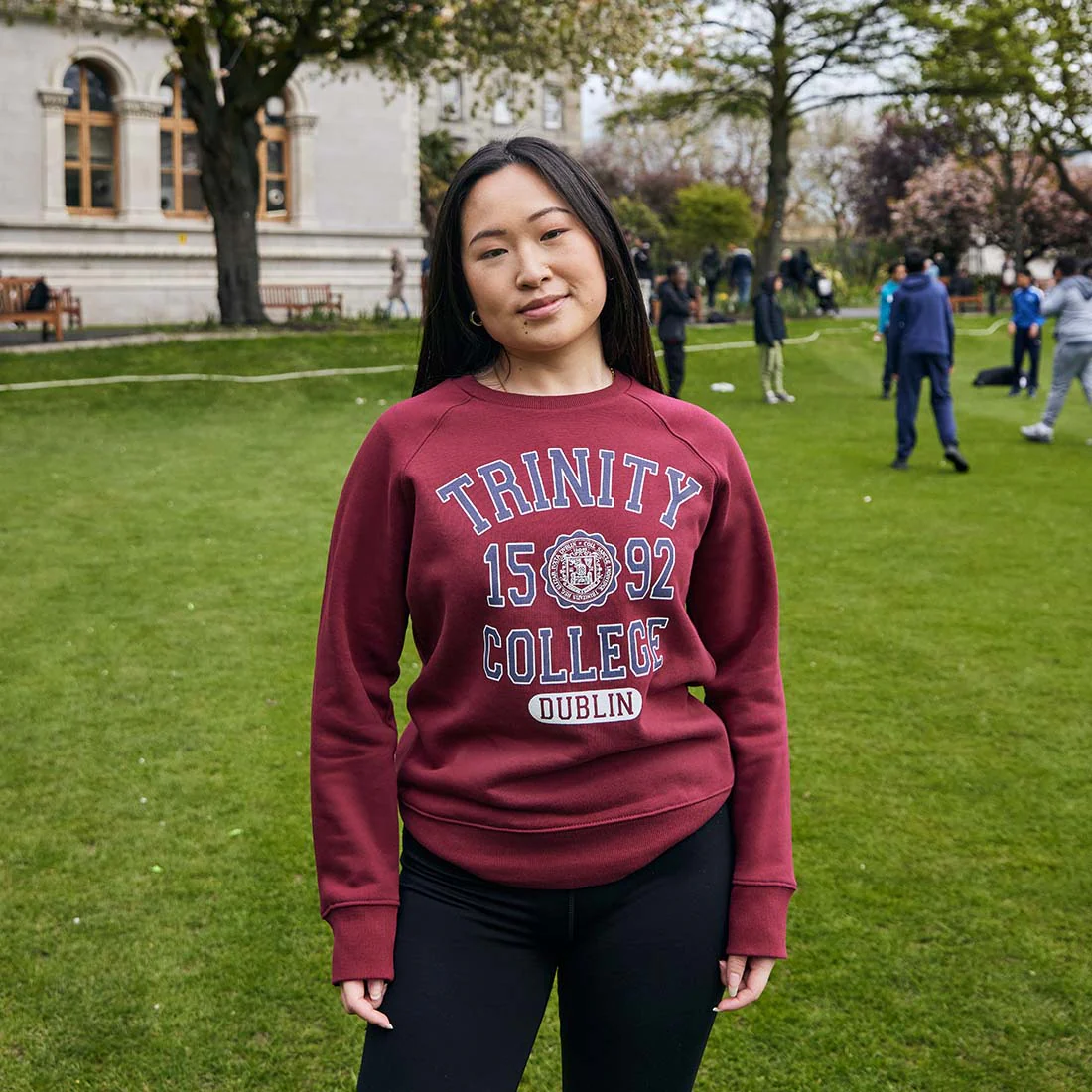 Trinity College Dublin 1592 Sweatshirt Burgundy & Navy - Image 3