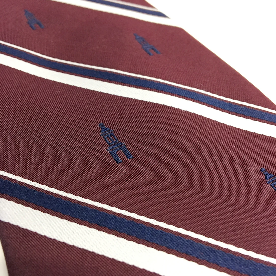 Trinity College Dublin Campanile Silk Tie Burgundy - Image 3