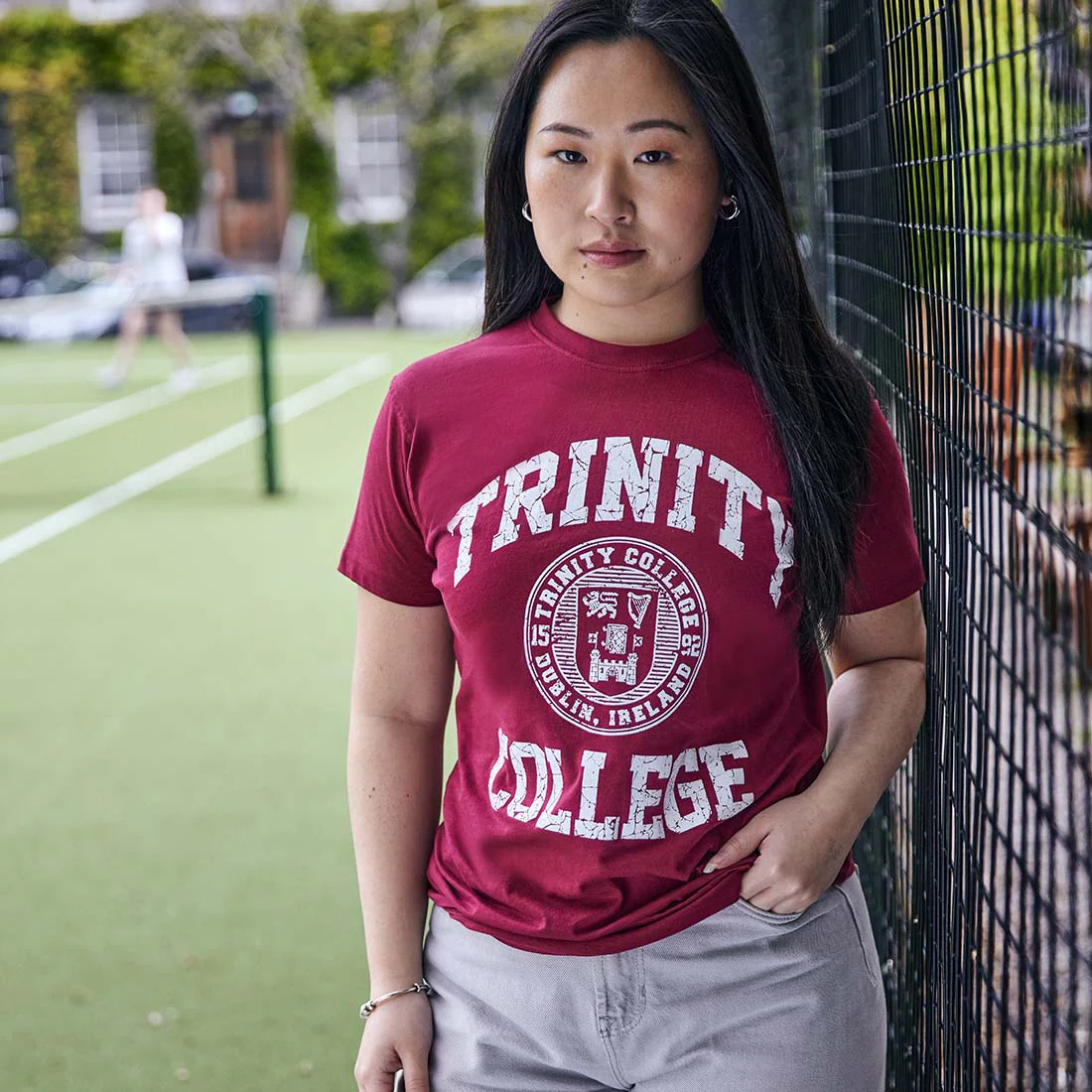 Trinity College Dublin Crest T-Shirt Burgundy & White - Image 3