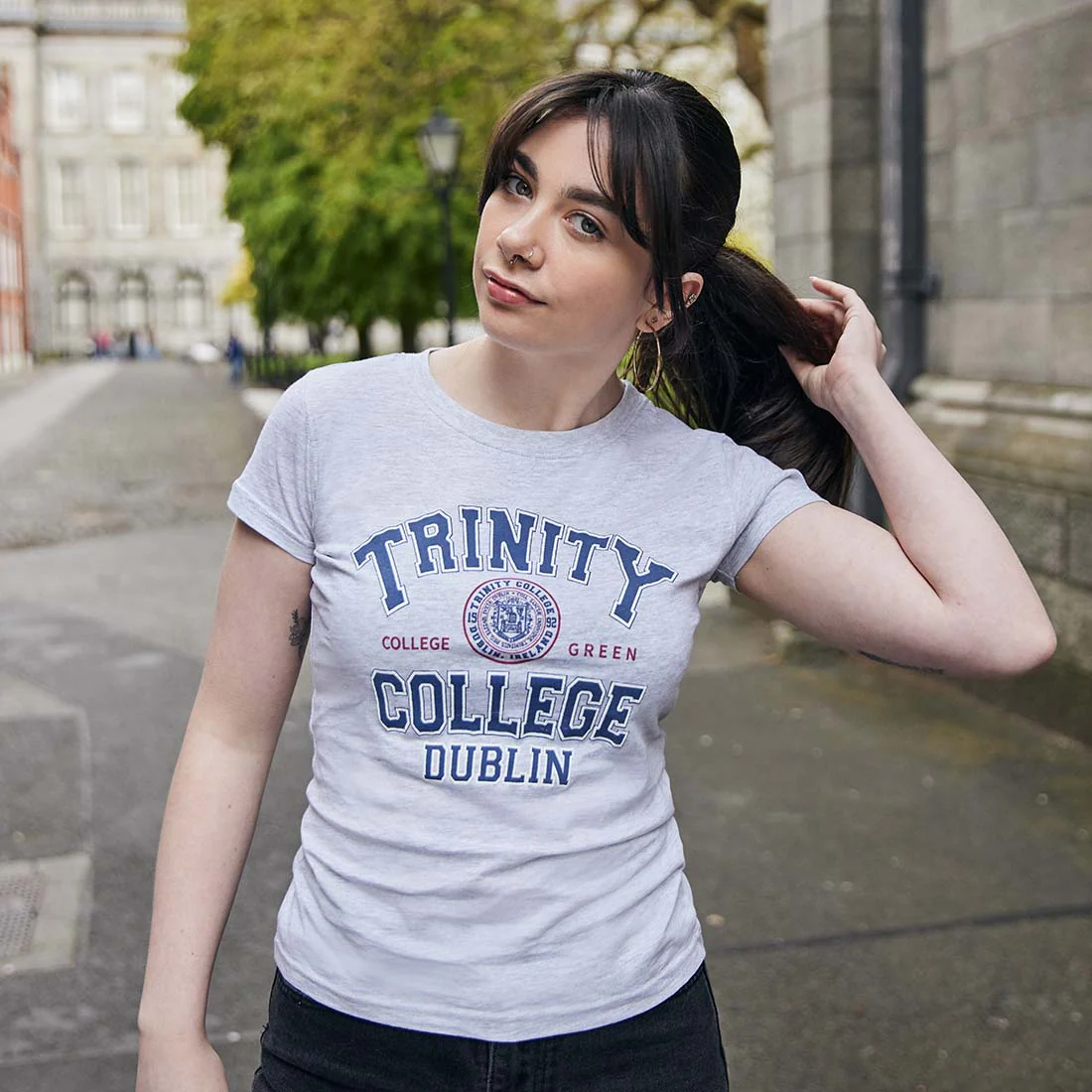 Trinity College Dublin 1592 T-shirt Grey Marl - Image 3