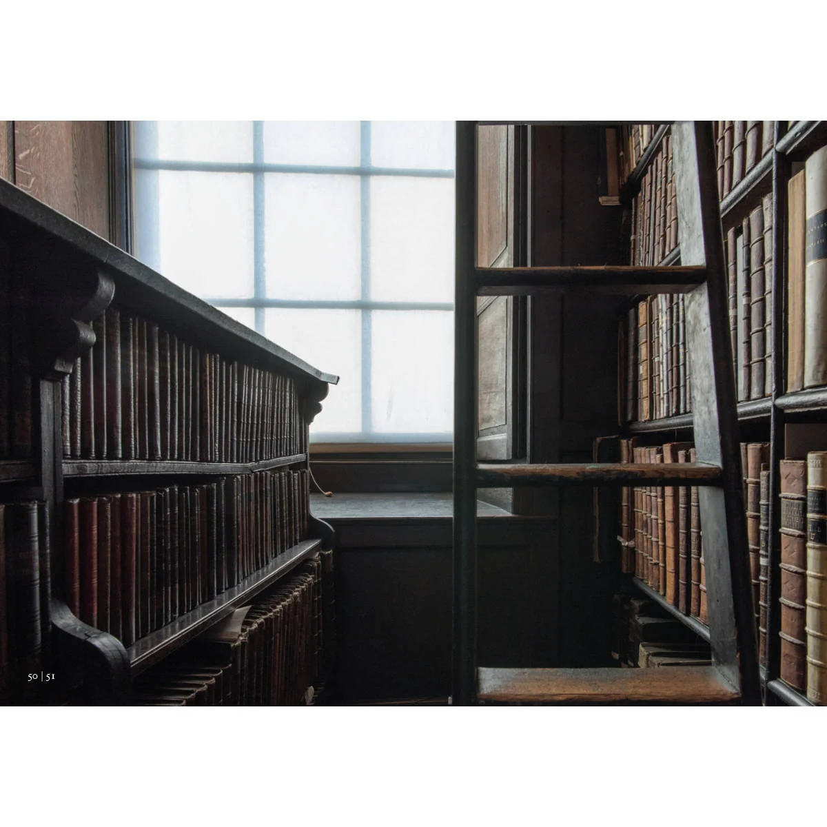 The Library of Trinity College Dublin: Pocket Photo Book by Harry Cory Wright - Image 4