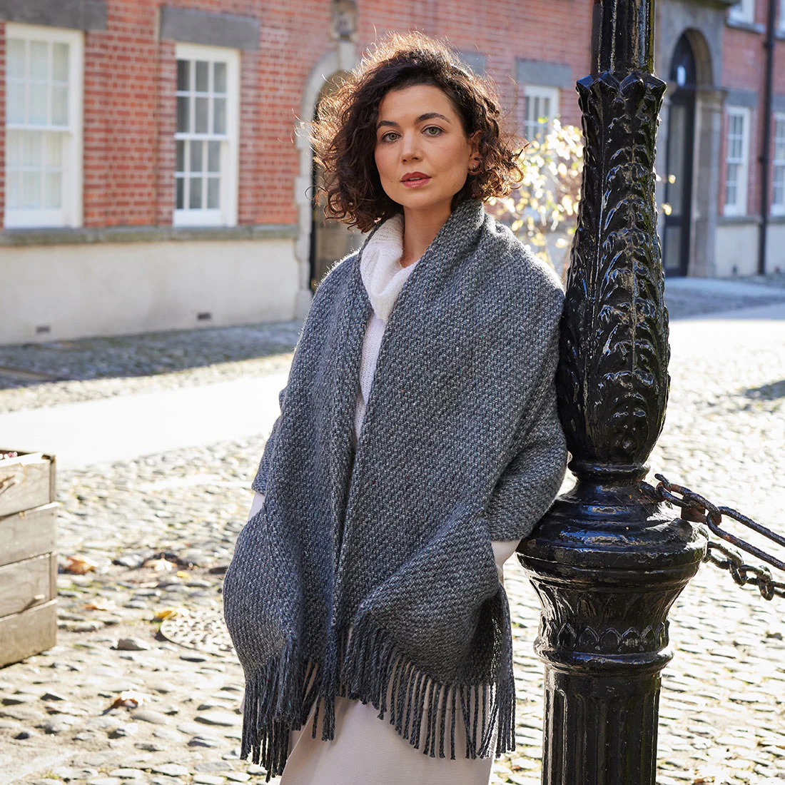 Trinity College Dublin Cobblestone Avoca Wrap Grey - Image 4